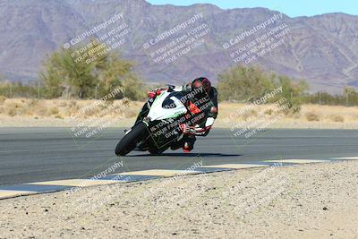 media/Jan-08-2022-SoCal Trackdays (Sat) [[1ec2777125]]/Turn 6 Inside (1pm)/